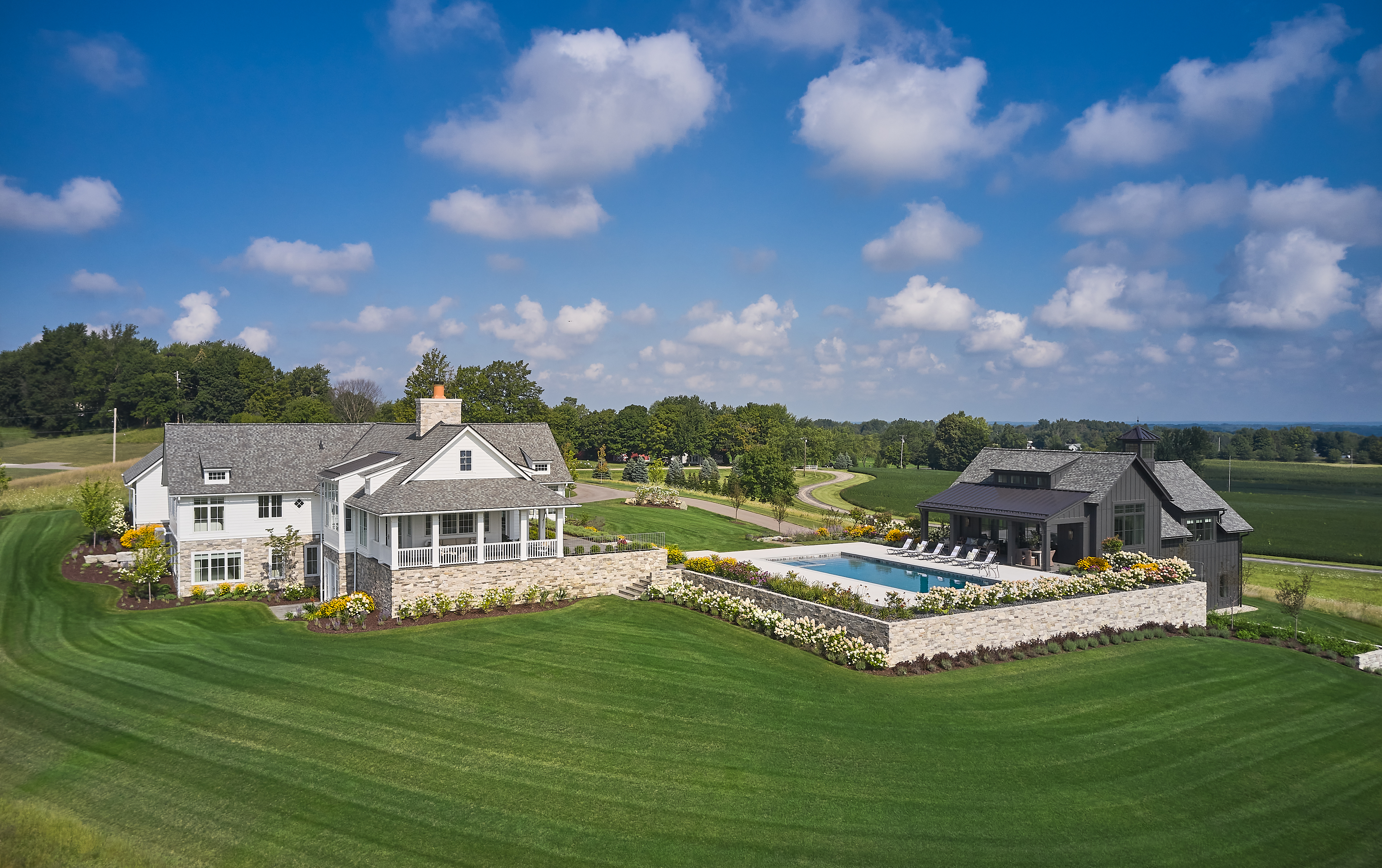 House on the Hill — photograph 3