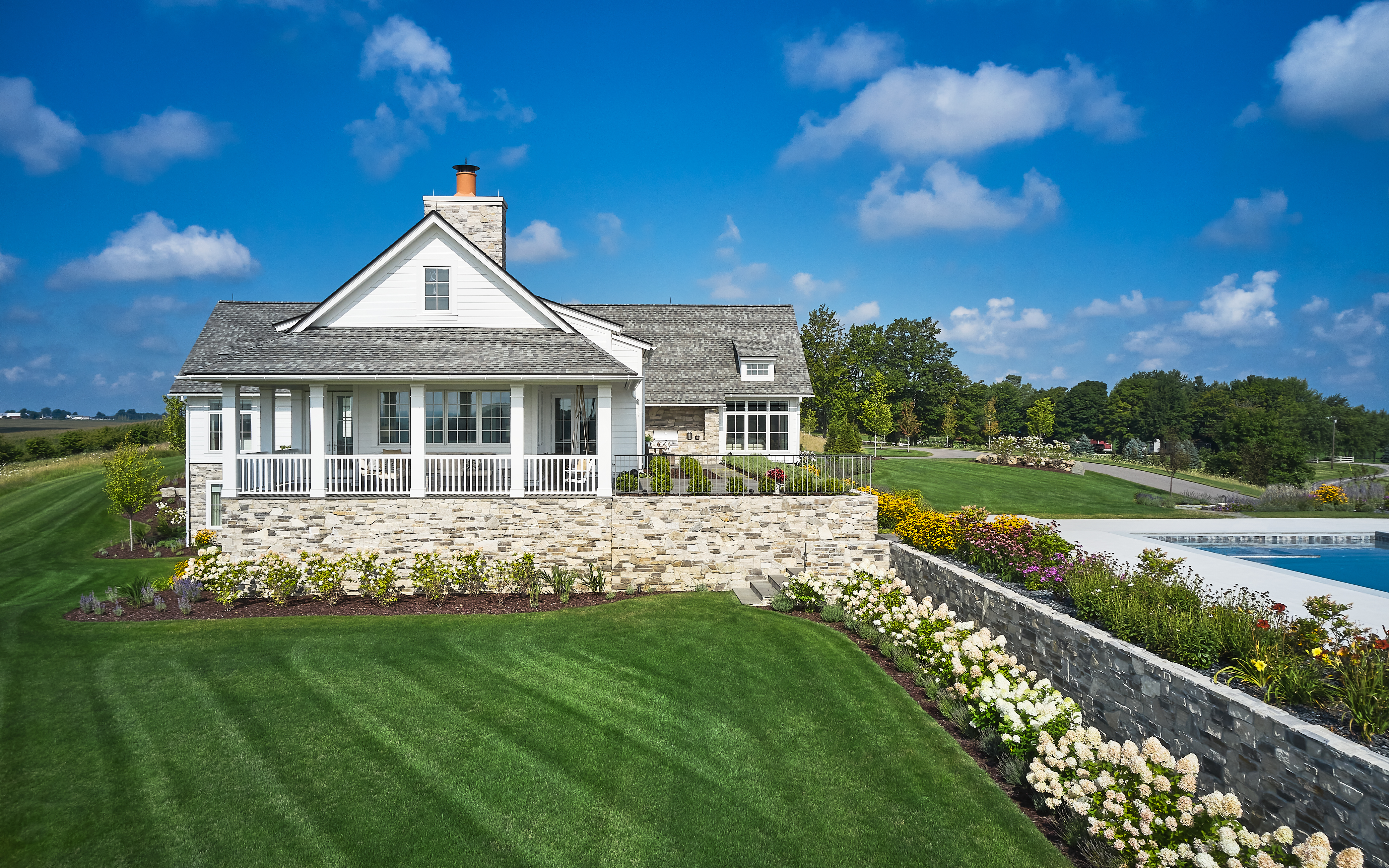 House on the Hill — photograph 5
