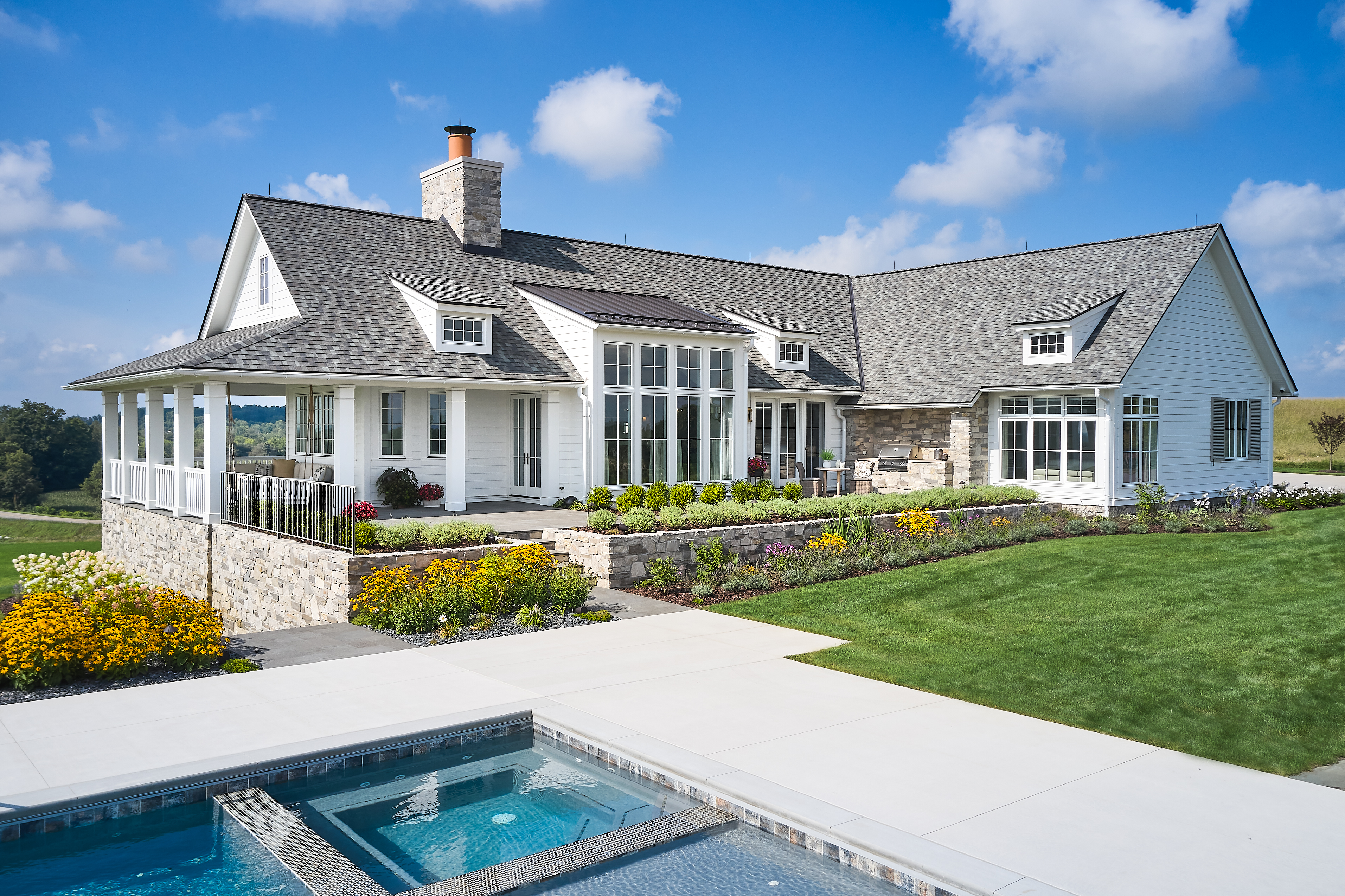 House on the Hill — photograph 4